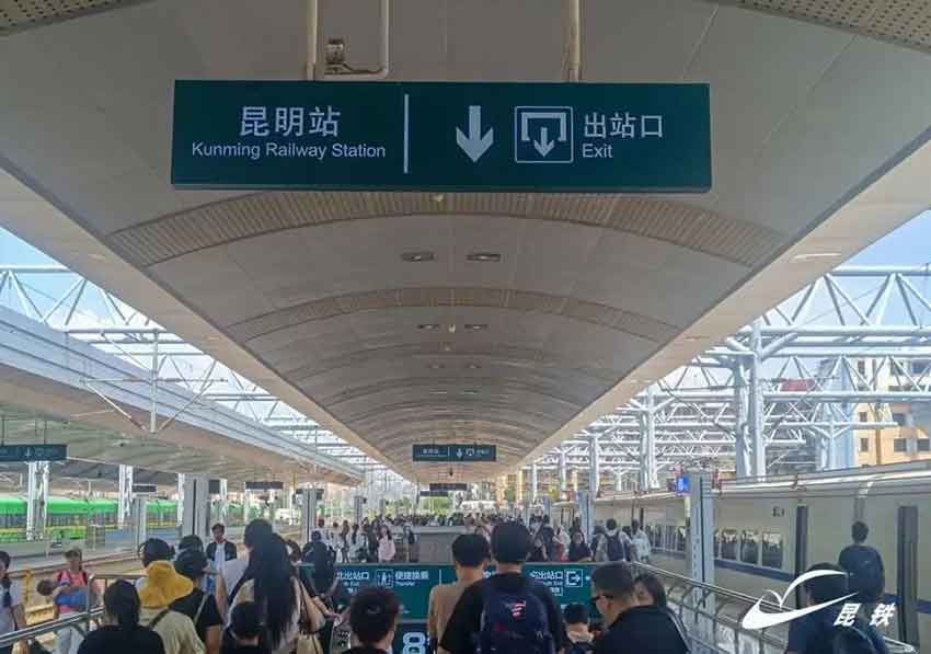 軌道交通環(huán)境的特殊,導向標識該如何設計?